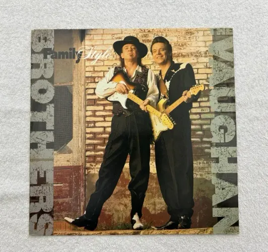 Disco de Vinil The Vaughan Brothers - Family Style