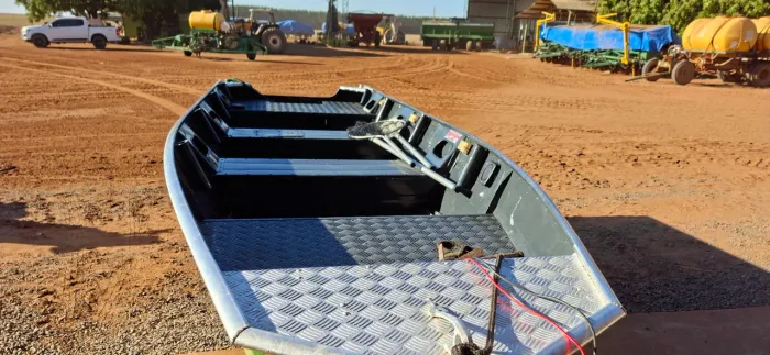 Canoa marreco de goias Veneza plus 500 .