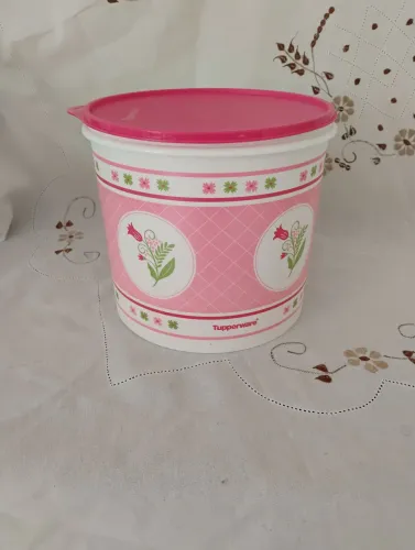 Caixa da Tupperware provençal 