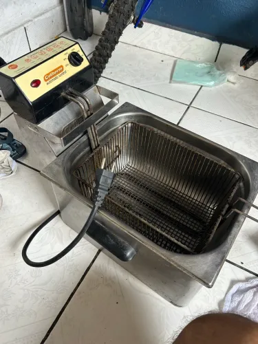 FRITADEIRA PROFISSIONAL ELÉTRICA 5LITROS, 220 volts 