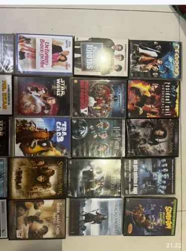 Venda de DVDs e Livros Clássicos 