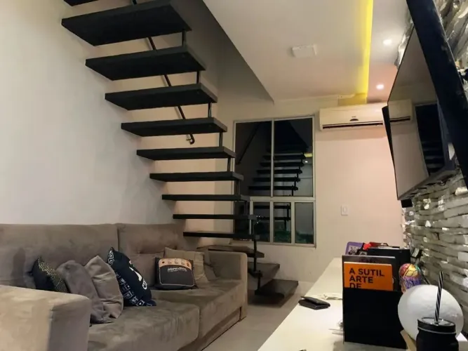 Cobertura duplex à Venda com 2 quartos, terraço e acabamento premium - Maringá