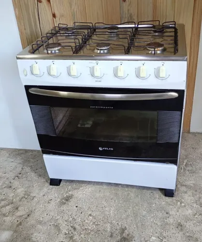 Vendo fogão 6 bocas funcionando bem 