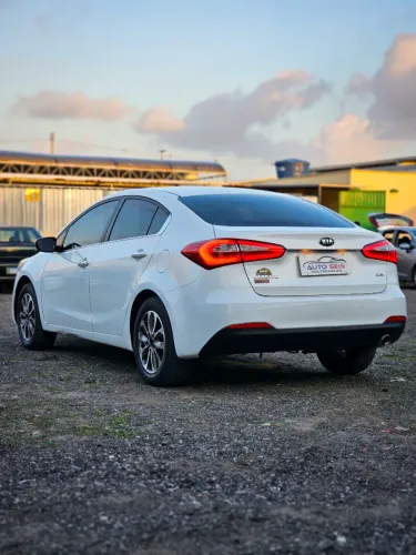Kia Motors Cerato 1.6 16V Flex Aut. 2015