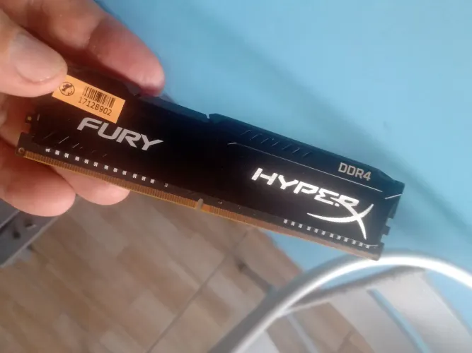 Memória 8gb ddr4 com resfriador