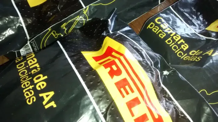 Câmara de ar Pirelli aro 24, obs. 15, reais a unidade.