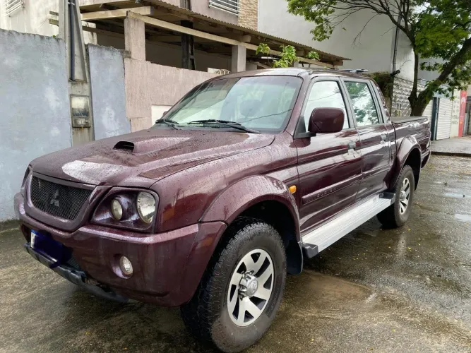 Mitsubishi L200 Sport HPE 2.5 4X4 CD DTI Dies. Mec. 2005