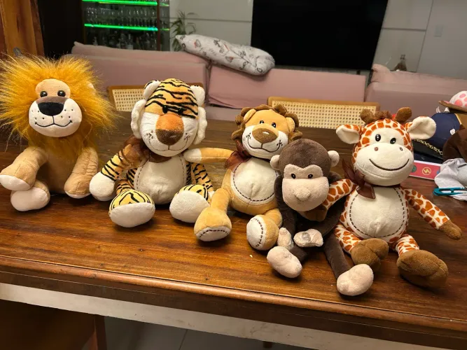 Pelúcias Safari