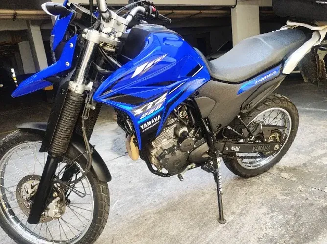 Vendo Lander 250 Azul 2023 - Muito nova
