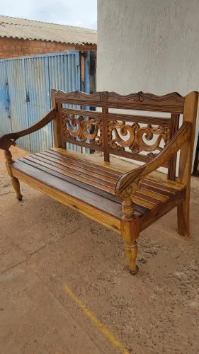 Restauração de móveis de madeira