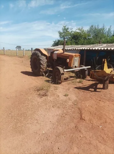 Vendo essas máquinas preço a combinar 