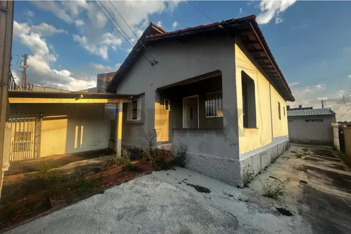 Casa Comercial no Centro de Mairiporã