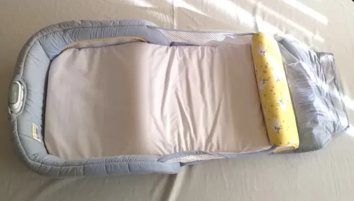 Berço portátil norte americano que limita movimentos do bebê Close and Secure Sleeper