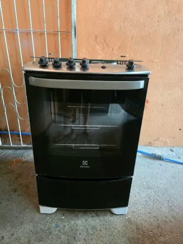 Fogão Electrolux , ( com entrega )