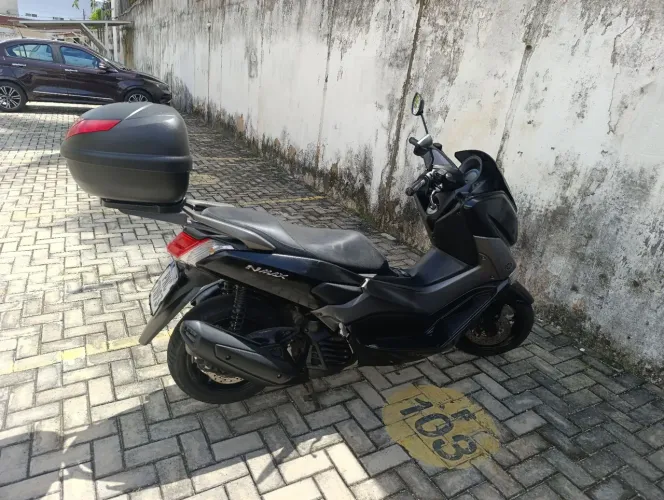 Nmax 2019: Moto particular e revisada