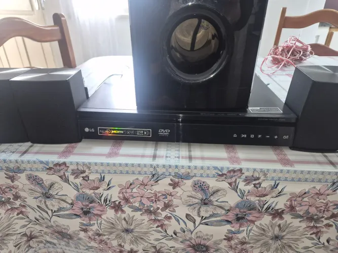 Home theather LG 5.1, 1220w.