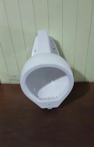 Vendo um Mictório masculino novo