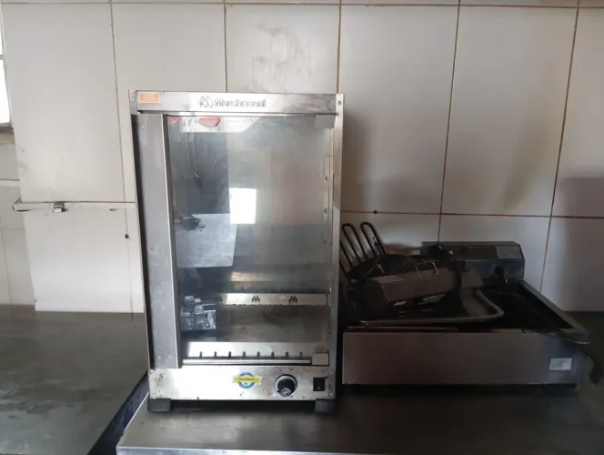 Estufa para lanches e fritadeira elétrica 