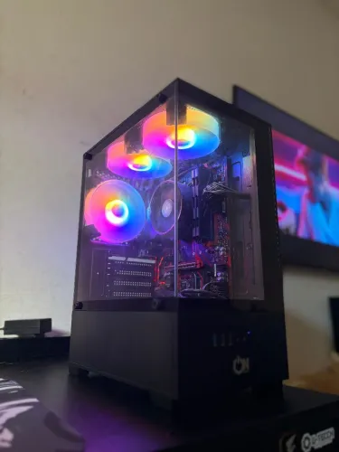 PC Gamer RYZEN 5 5600GT + RX 6600 8GB 512GBssd/16GB