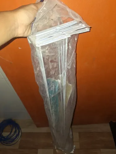 Vendo varal de parede novo