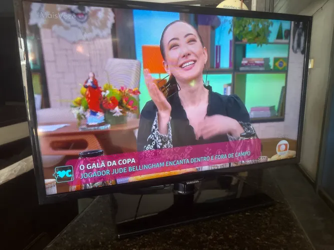 Tv 32 Samsung led , não é smart tv