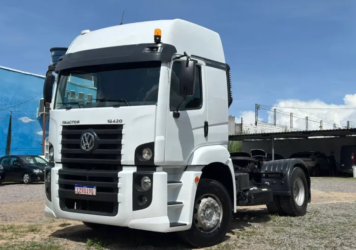 Caminhão Volks Constalation 19-420 2020 automático .