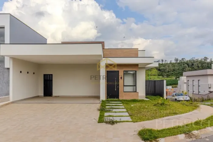 EXCELENTE PROJETO DE CASA TÉRREA À VENDA NO CONDOMÍNIO MONT ALCINO.