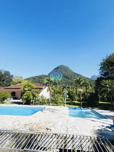 SÍTIO DOS SONHOS COM VISTA DESLUMBRANTE PARA AS MONTANHAS
