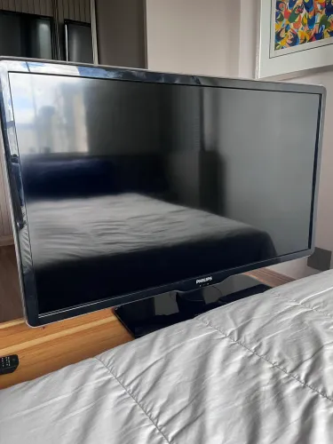 Tv Phillips 42 polegadas