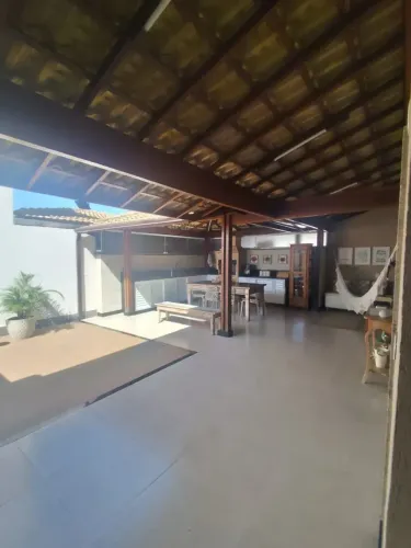 belíssima casa no condomínio igarapé em Colinas de laranjeira