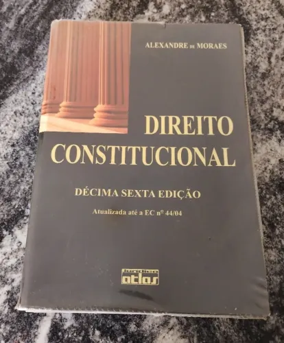 Direito Constitucional(16a. Edição) - Alexandre de Moraes em bom estado de conservação.