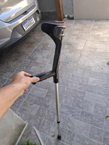Vende-se uma muleta 