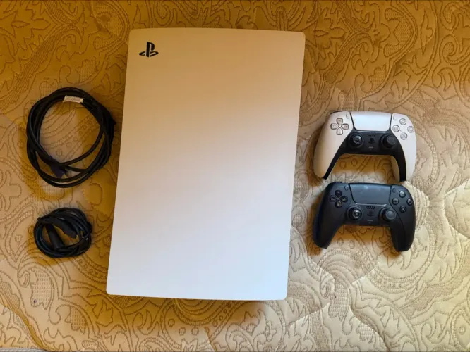 PlayStation 5 SLIM 1TB 2 controles