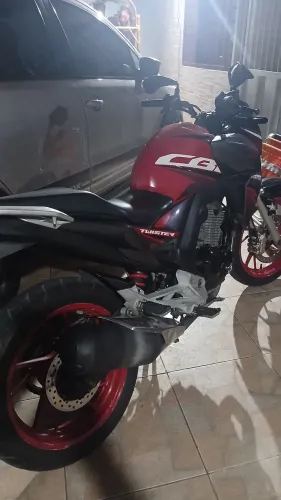 Moto cb250 de particular so no ponto de transferir meu zap *19 Roberto
