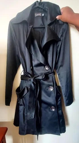 Trench Coat preto tamanho 42