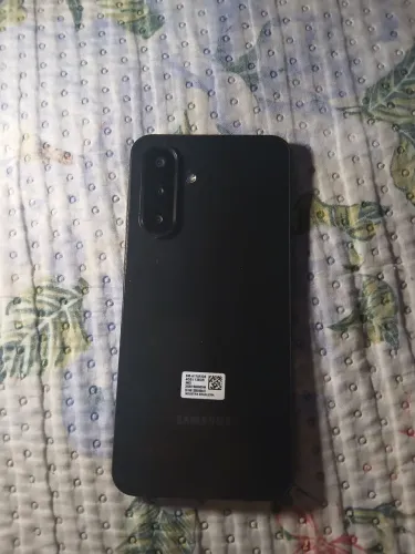 Vendo esse celular,estou querendo compra outro,a marca dele e A17 samsung.