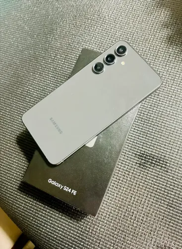 Galaxy S24 FE - IMPECÁVEL - SEMINOVO