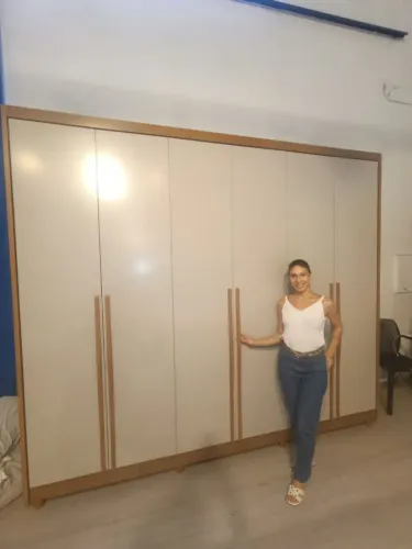 Guarda roupas 2,76m Dicasabh peça nova, moderno e resistente 