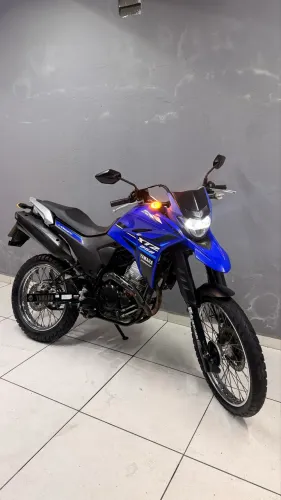 Yamaha XTZ Lander 250cc azul 