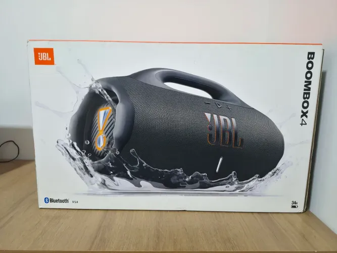 JBL Boombox 4