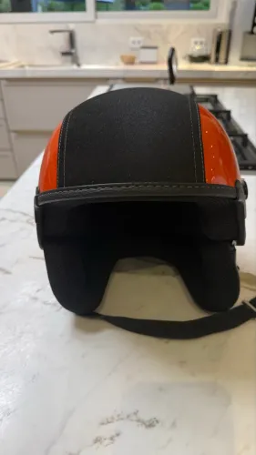 Vende-se capacete zerado