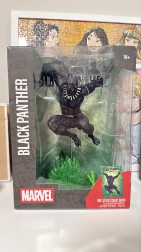 Pantera negra mcfarlane 1/6
