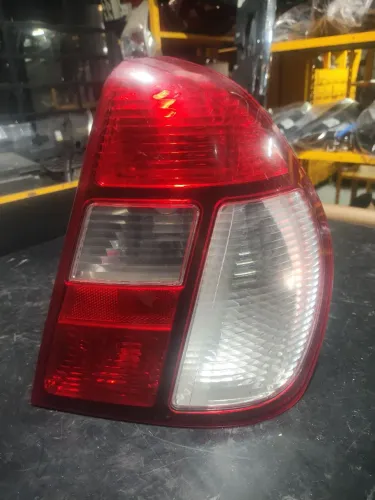 Lanterna direita Clio Sedan original 2003 2004 2005 2006 2007 2008 2009