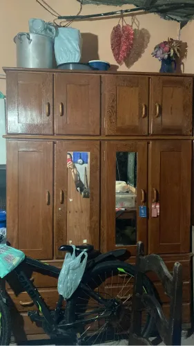 Vende-se um guarda roupa de casal