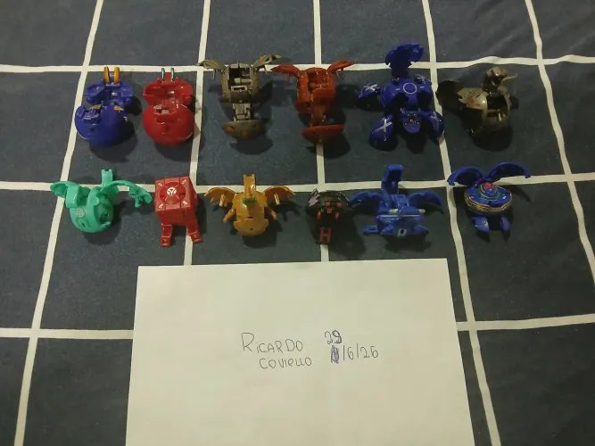 Lote bakugan (leia descrição)