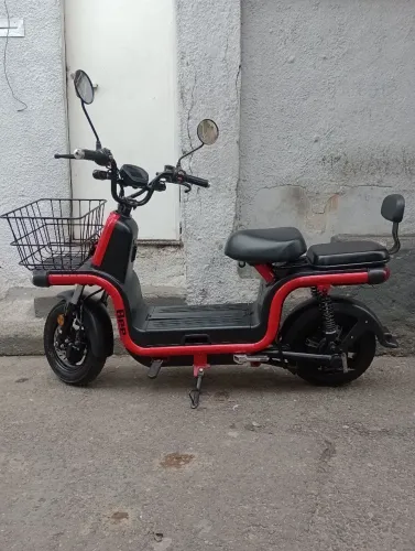 Scooter elétrica 800 watts com duas baterias ok