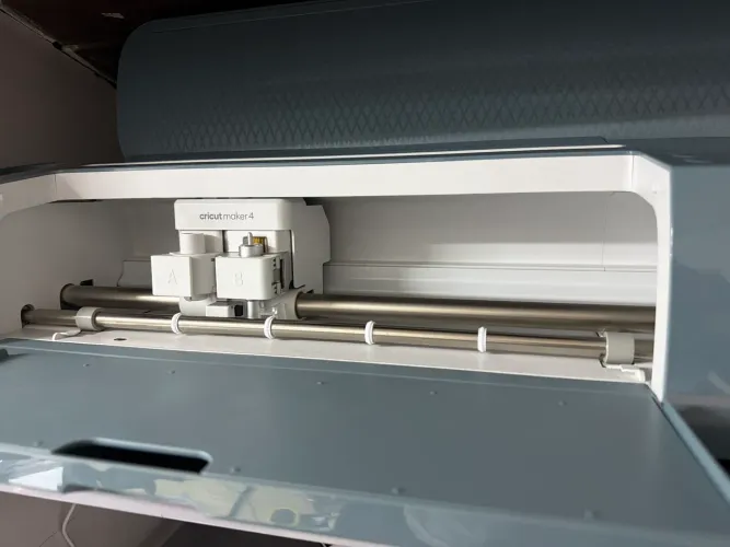 Equipamento de Recorte Cricut Maker 4