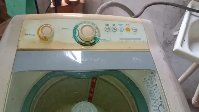 VENDO MÁQUINA DE LAVAR