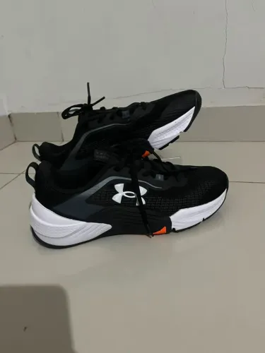 Tênis Under Armour