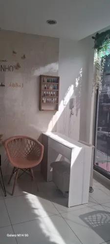 Espaço manicure disponível 